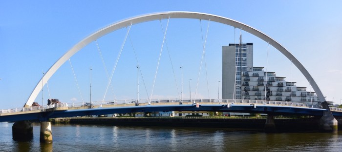 Squinty Bridge (Clyde Arc)