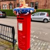 Pillar box with&nbsp;topper